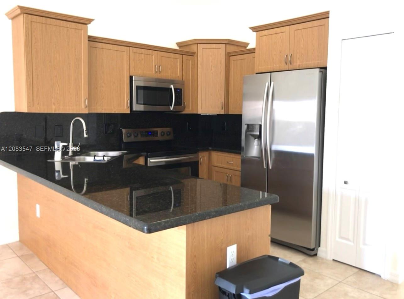 4400 SW 164th Path — Photo 5