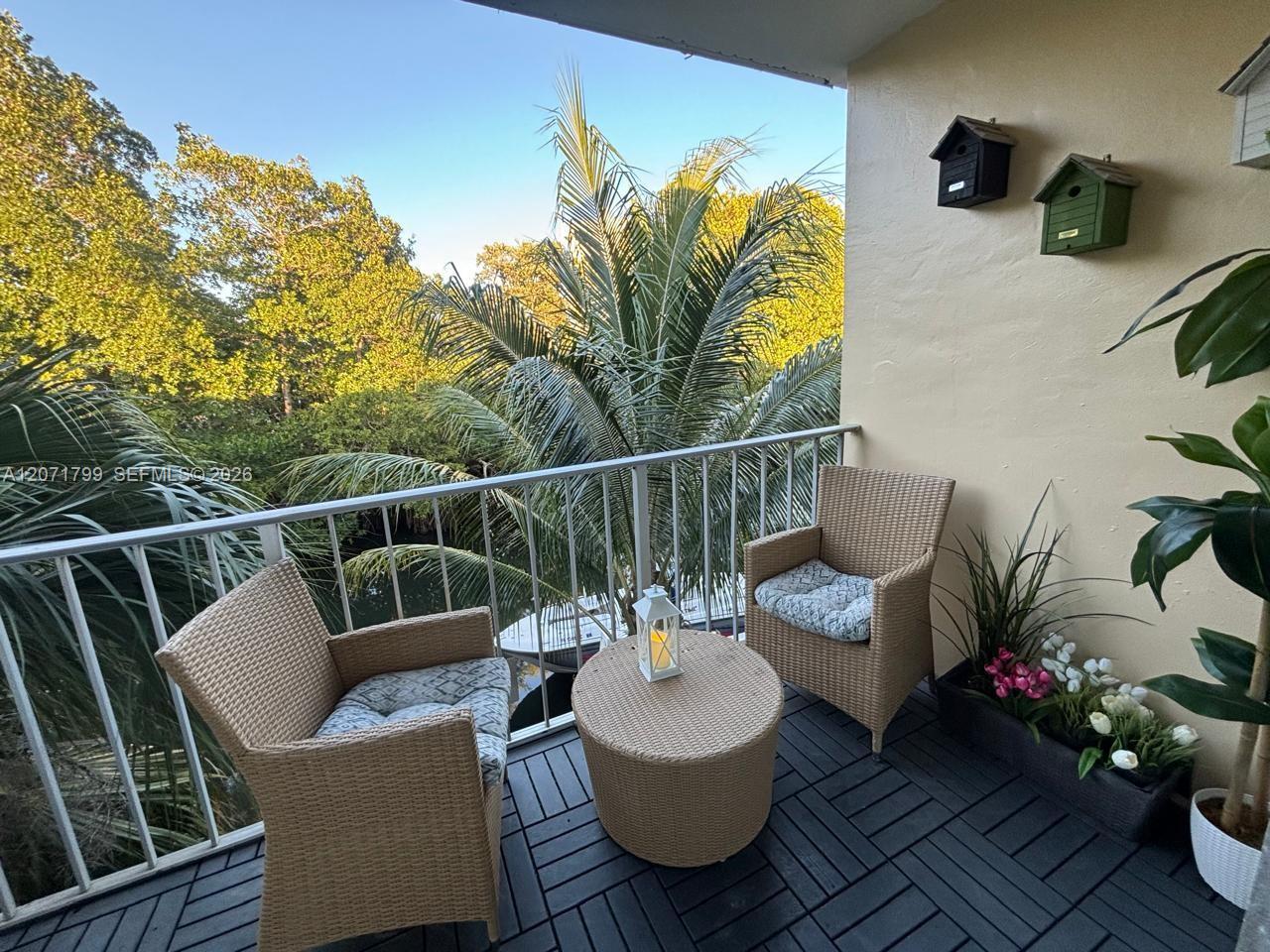 1860 Venice Park Dr # 206 View 2