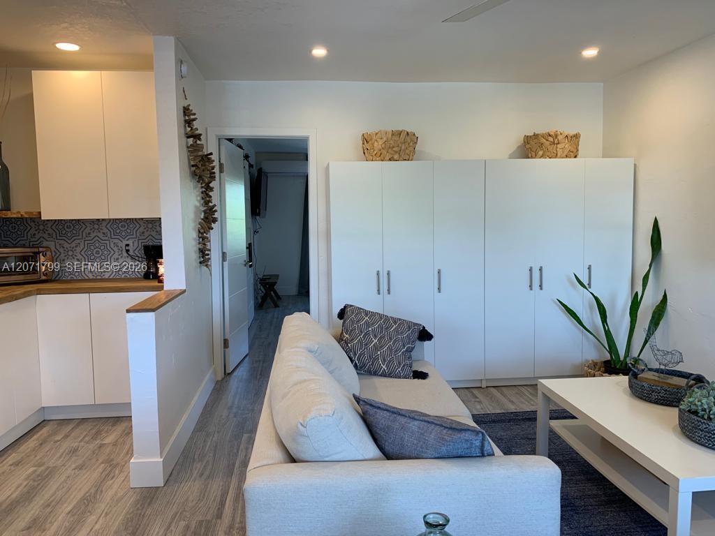 1860 Venice Park Dr # 206 View 6