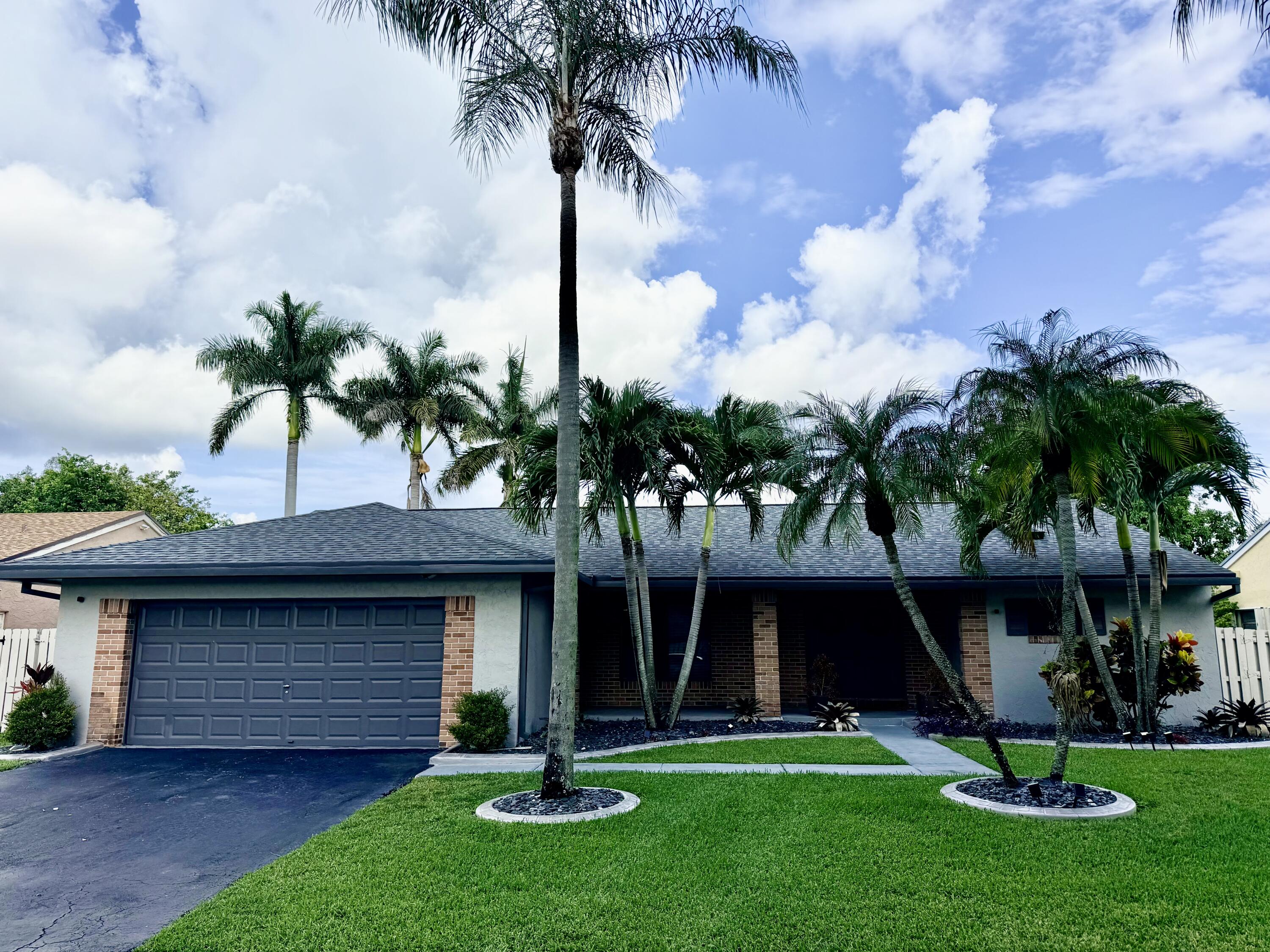 1341 White Stone Way, Davie FL 33325