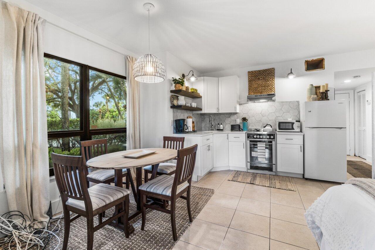 Dining & Kitchen view