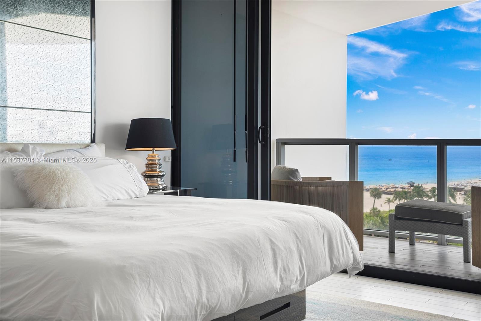 2201 Collins Ave # 814, Miami Beach FL 33139