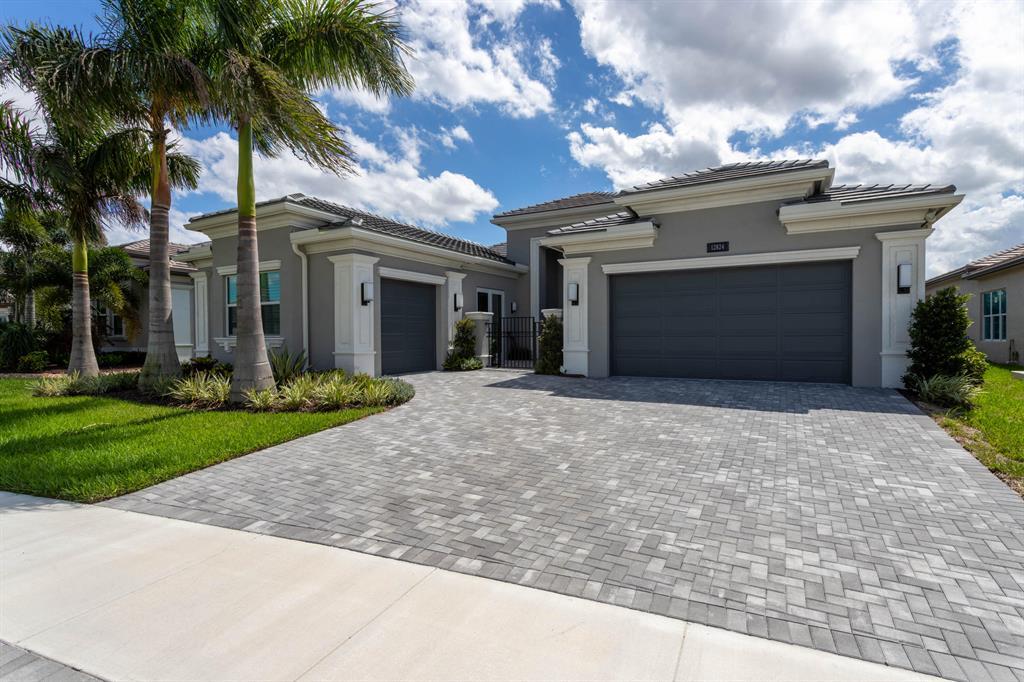 12824 VENETO SPRINGS Drive — Photo 2