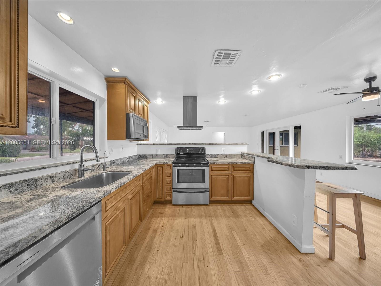 4401 NE 15th Ter, Oakland Park FL 33334