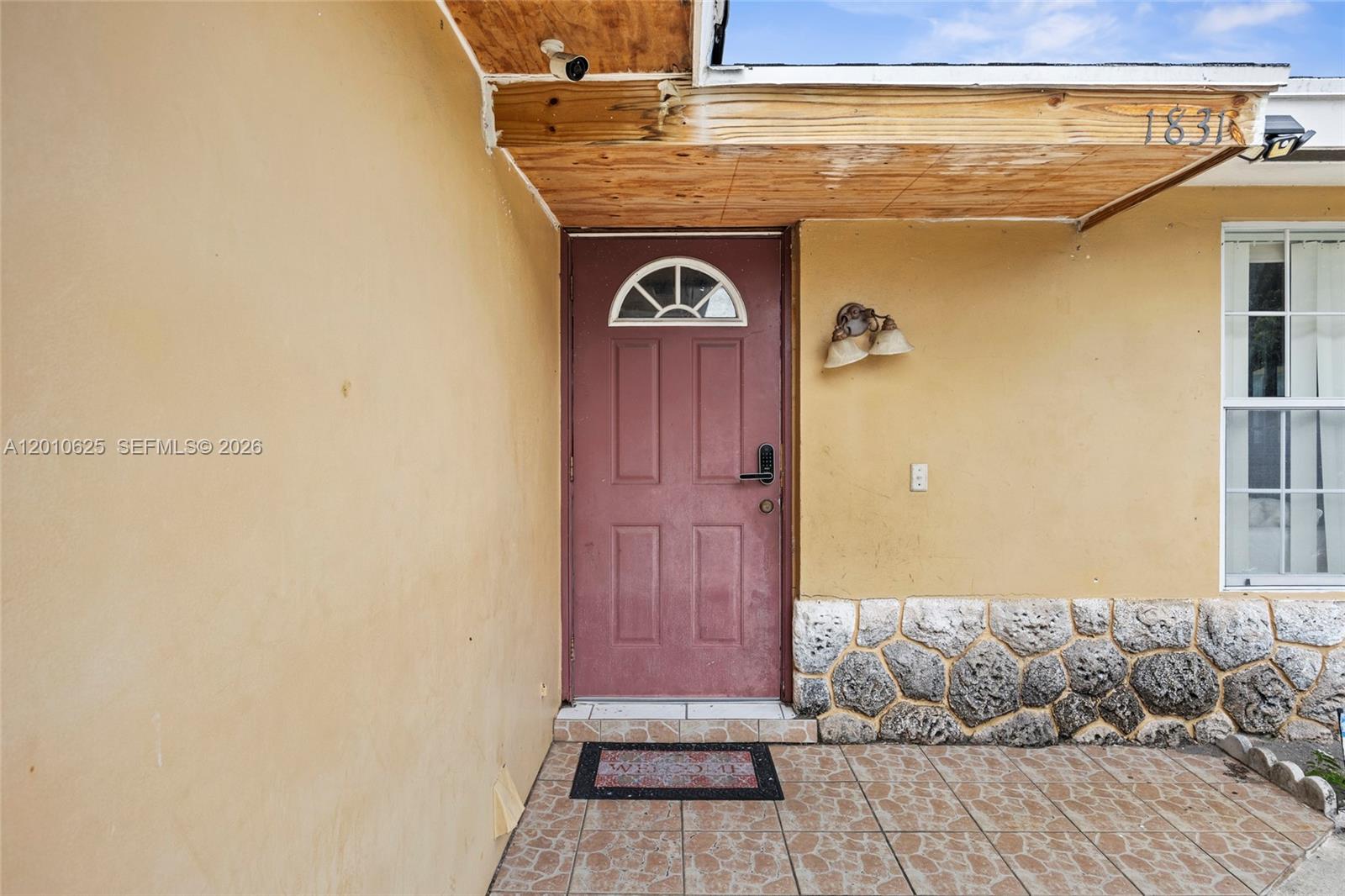 1831 Hiltonia Cir — Photo 4