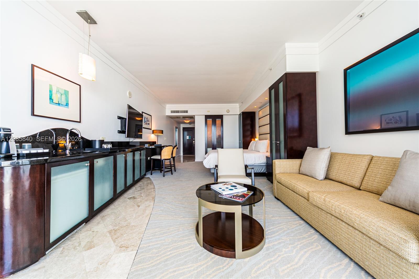 4391 Collins Ave # 1015 — Photo 3