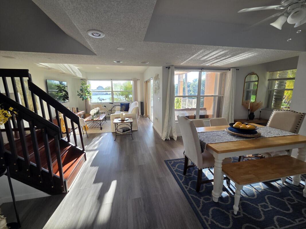 LivingRoomareajpg