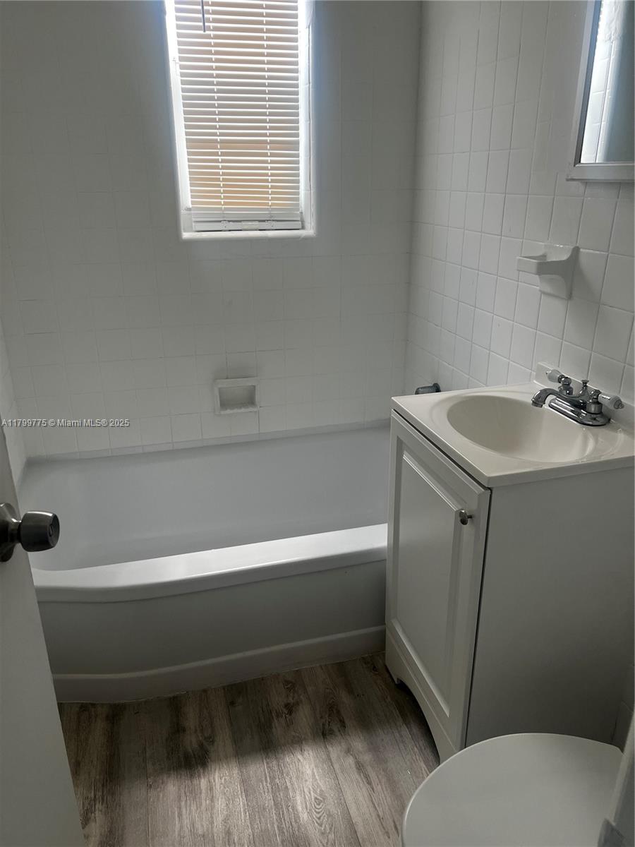 1608 Drexel Avenue # 18 View 11