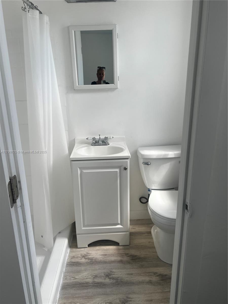 1608 Drexel Avenue # 18 View 12