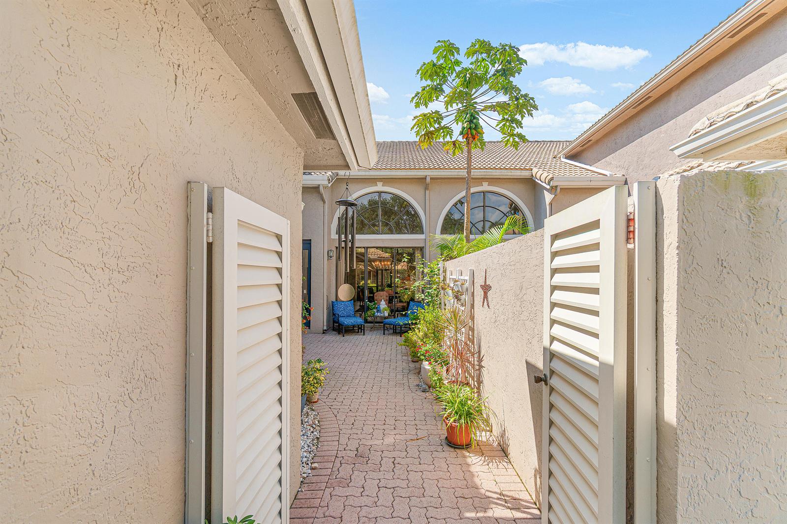 Private Courtyard Entry