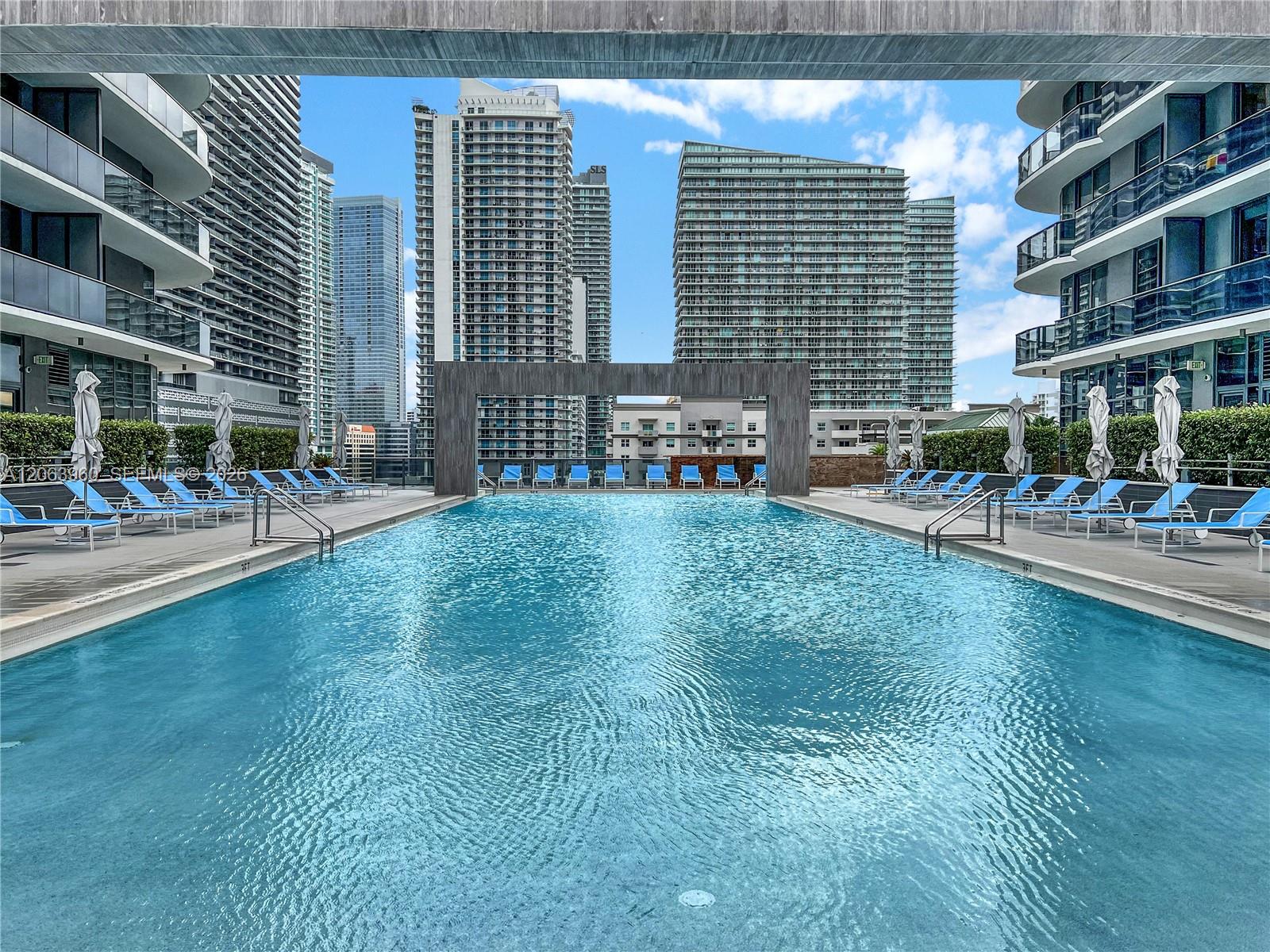 55 SW 9th St # 2301 View 13