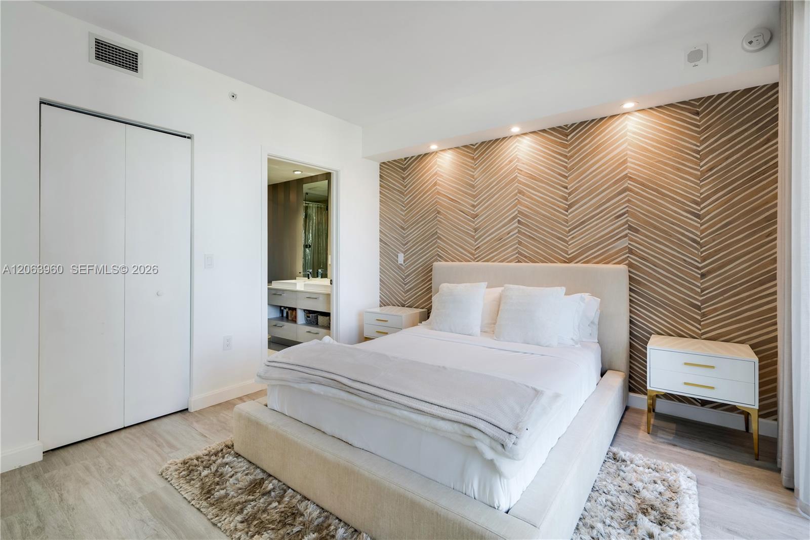 55 SW 9th St # 2301 View 4