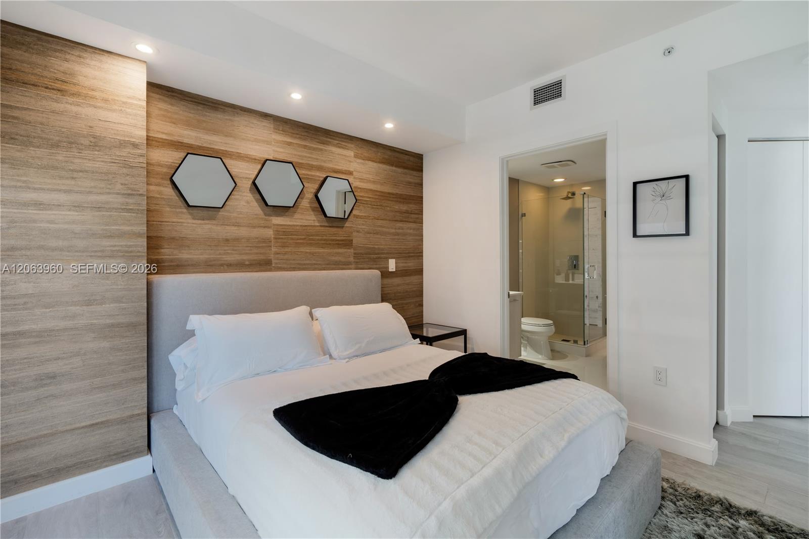 55 SW 9th St # 2301 View 7