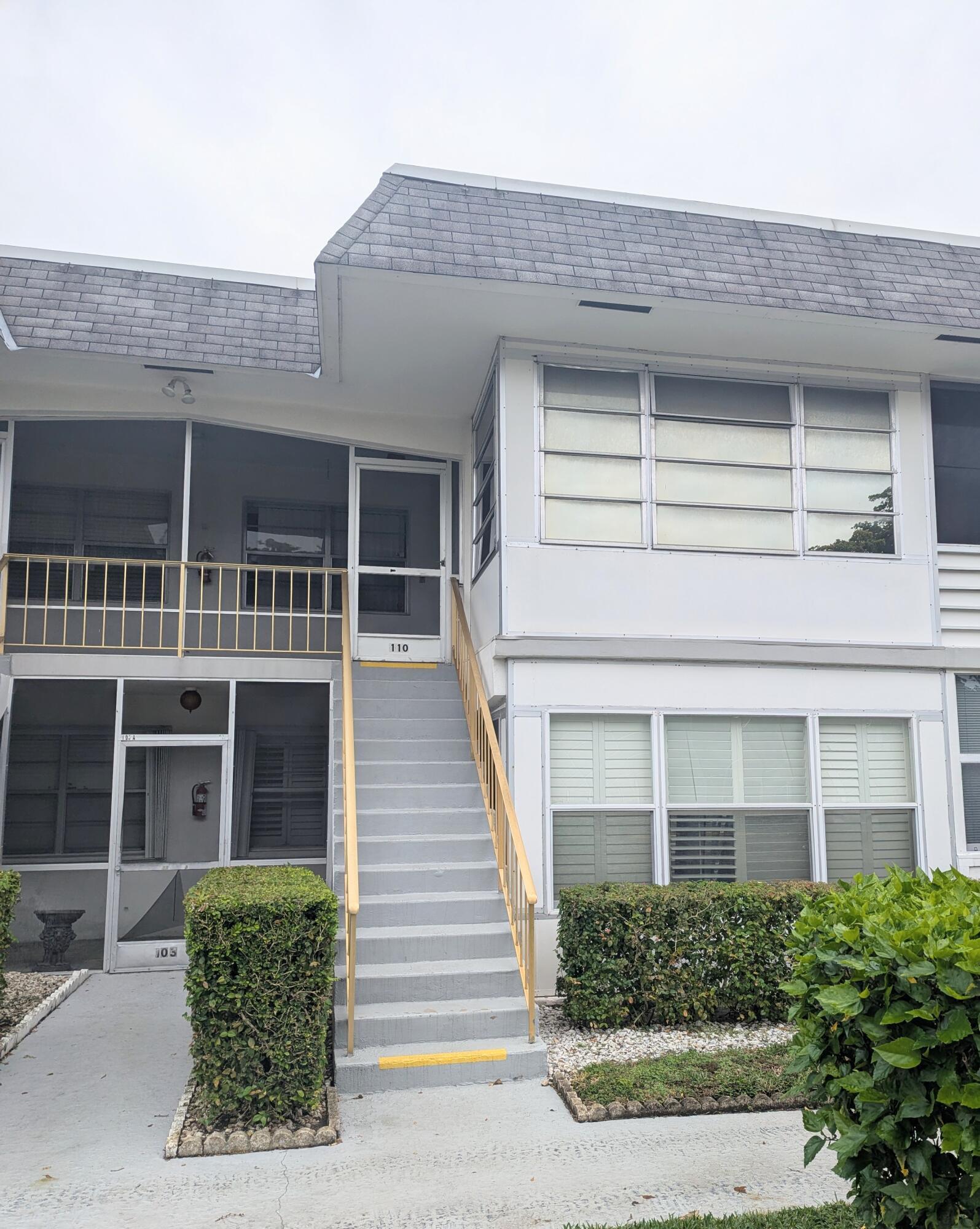 110 Stratford H, West Palm Beach FL 33417