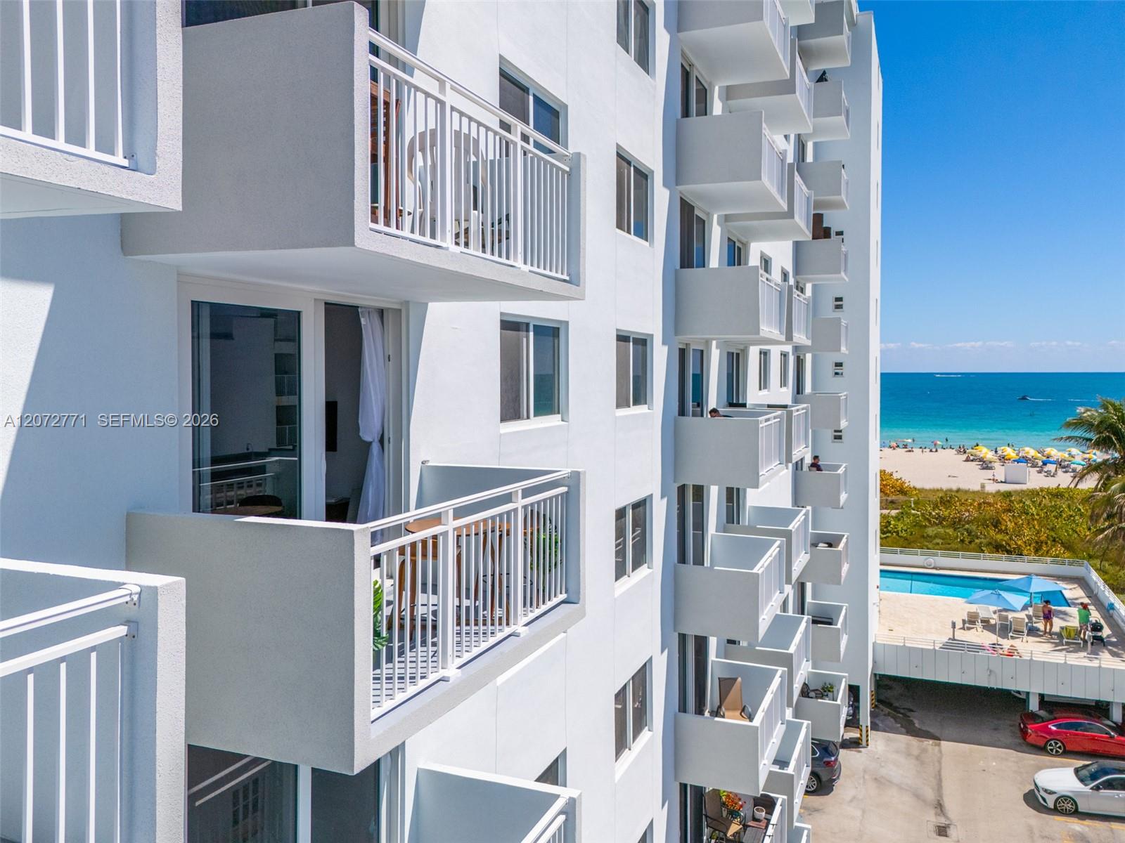 345 Ocean Dr # 610 — Photo 2