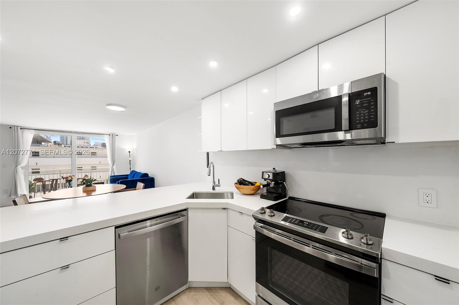 345 Ocean Dr # 610 — Photo 4