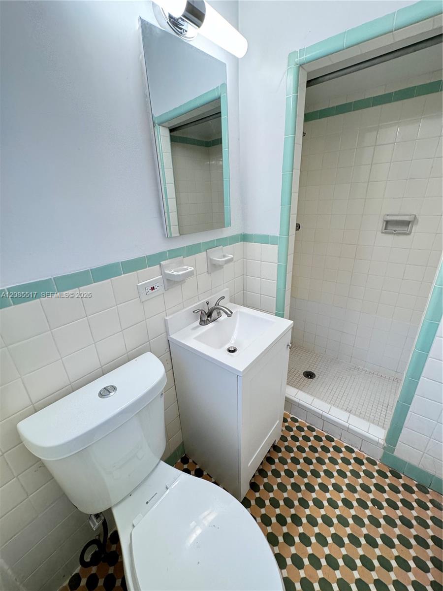 2652 SW 23rd Ave # back — Photo 5