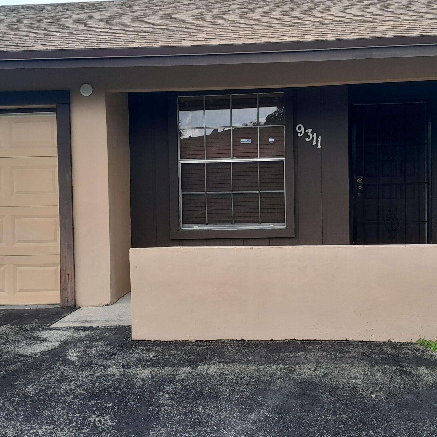 9311 E HEATHER Lane — Photo 2