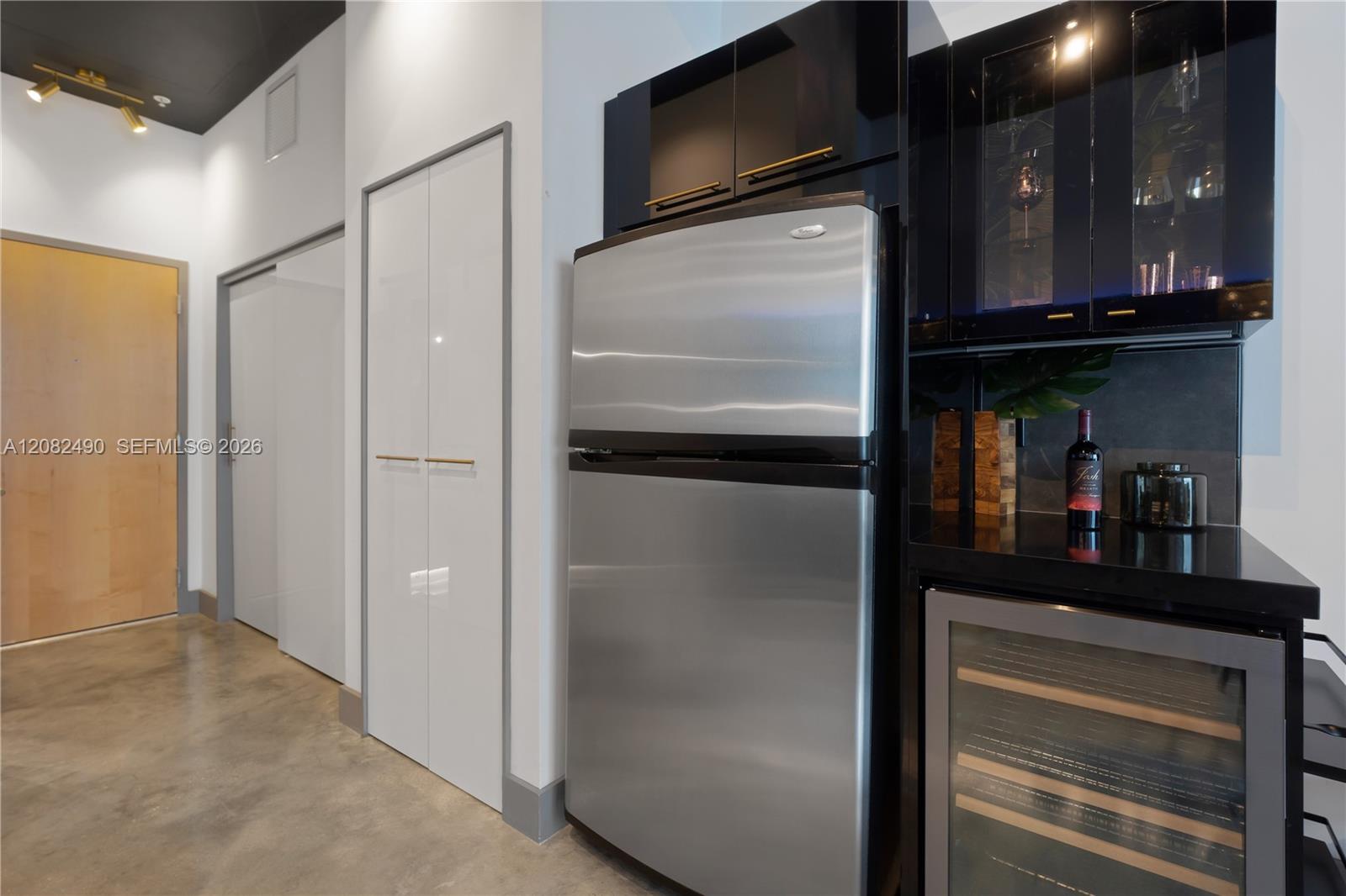 253 NE 2nd St # 314 — Photo 5
