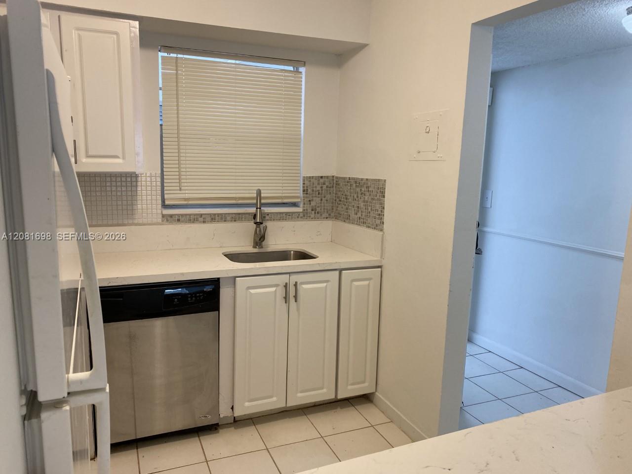 6505 Winfield Blvd # 25 — Photo 3