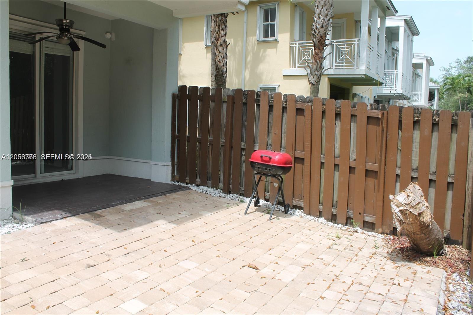 10770 NW 74th Ln View 10
