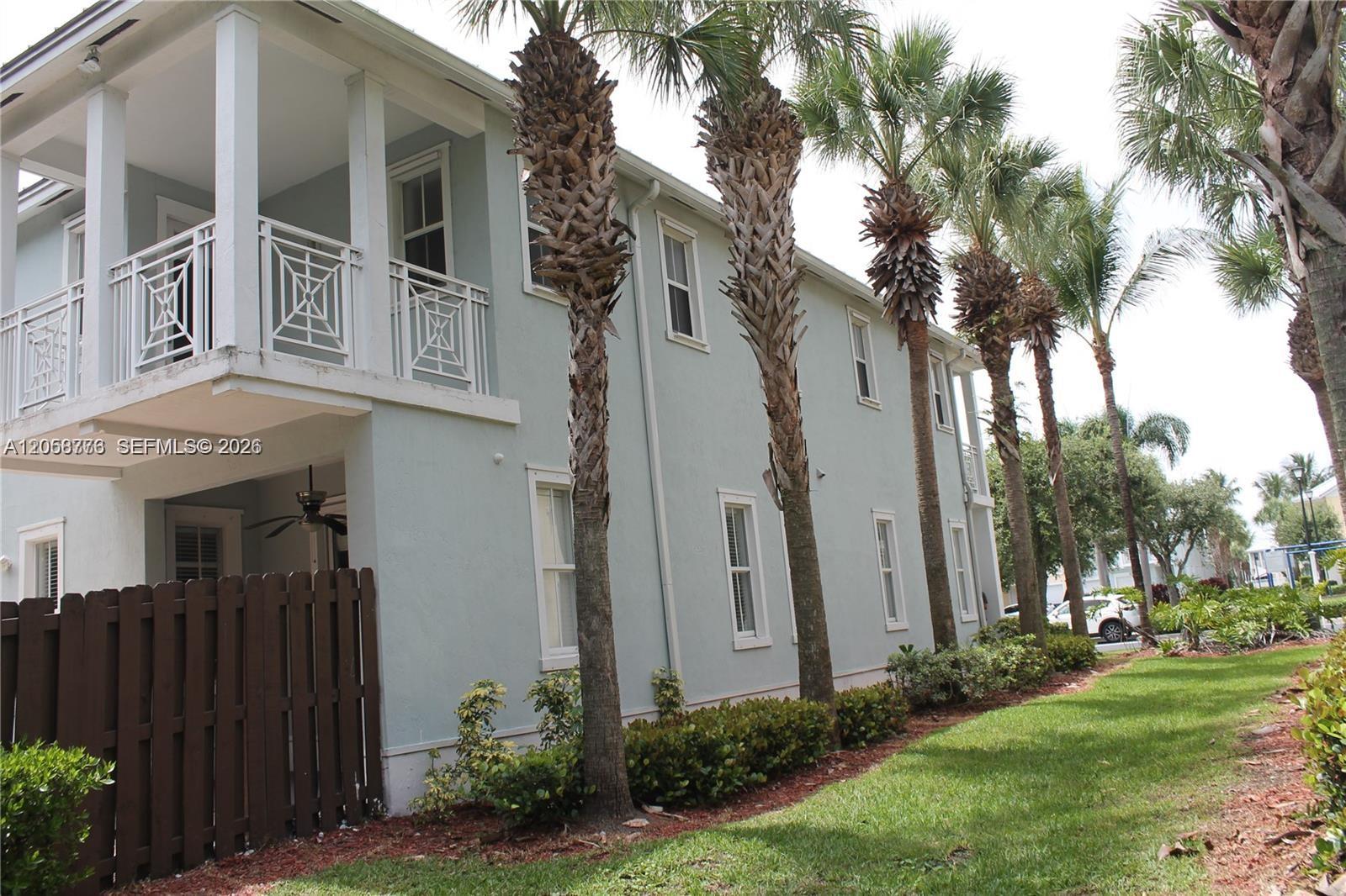 10770 NW 74th Ln View 8