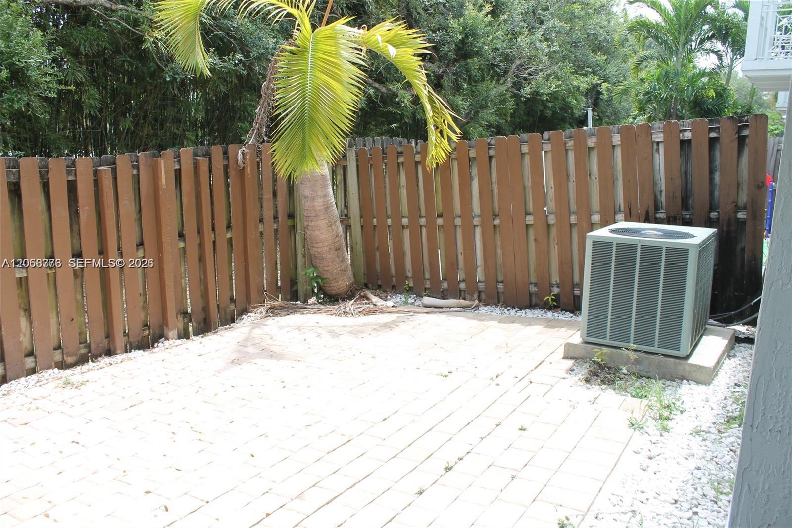 10770 NW 74th Ln View 9