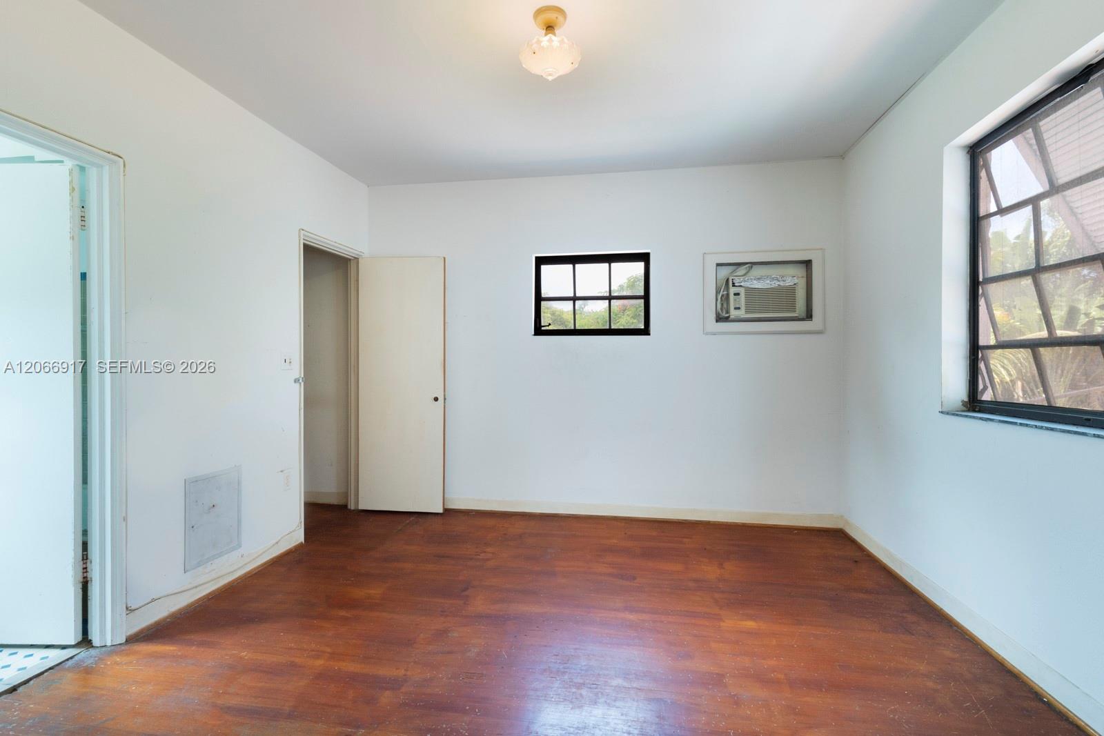 621 NE 57th St View 14