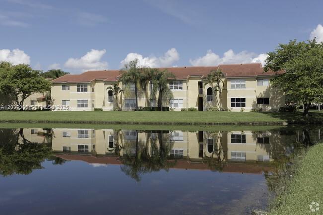 595 Vista Isles Dr # 1912, Sunrise FL 33325