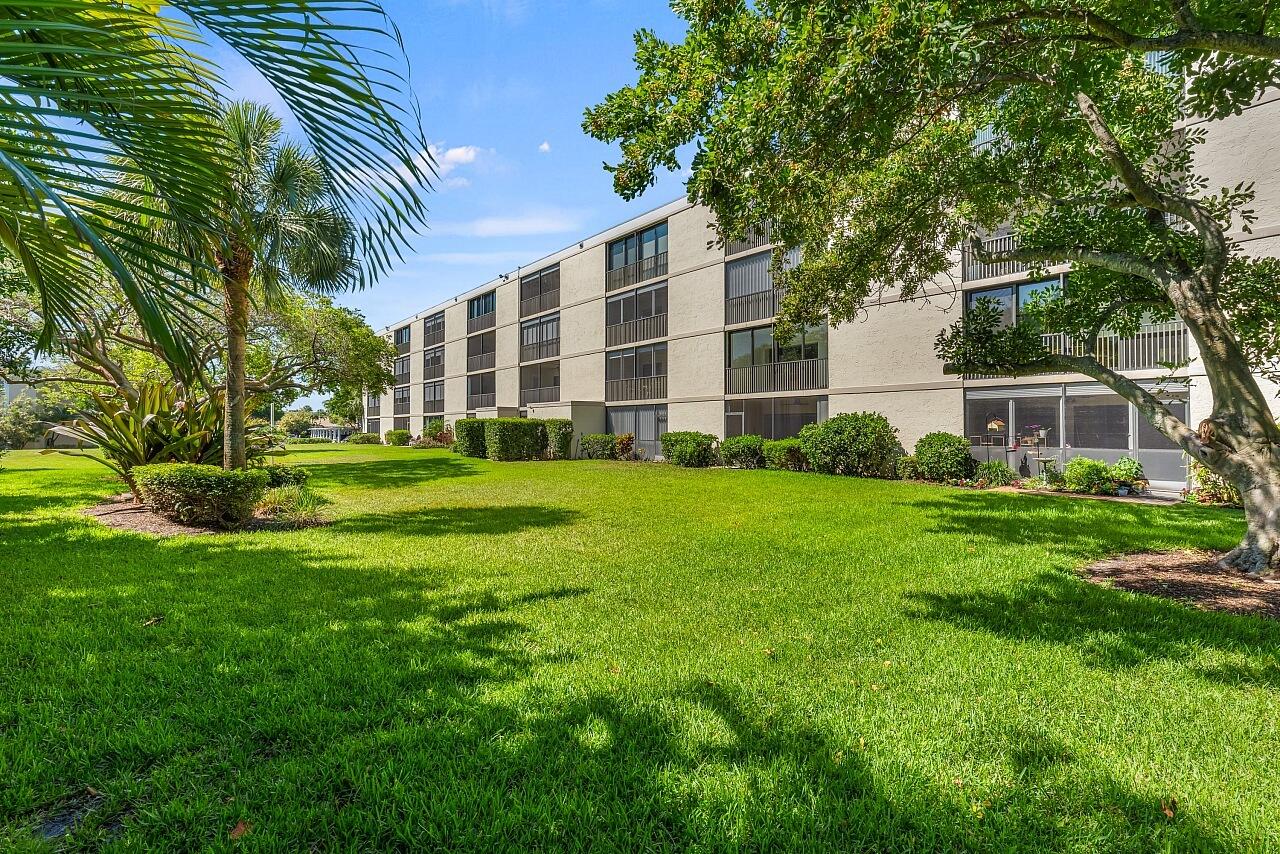 300 N Highway A1a # 203c, Jupiter FL 33477