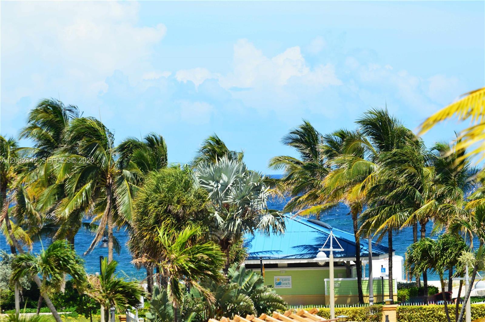 VIEWS OF OCEAN!