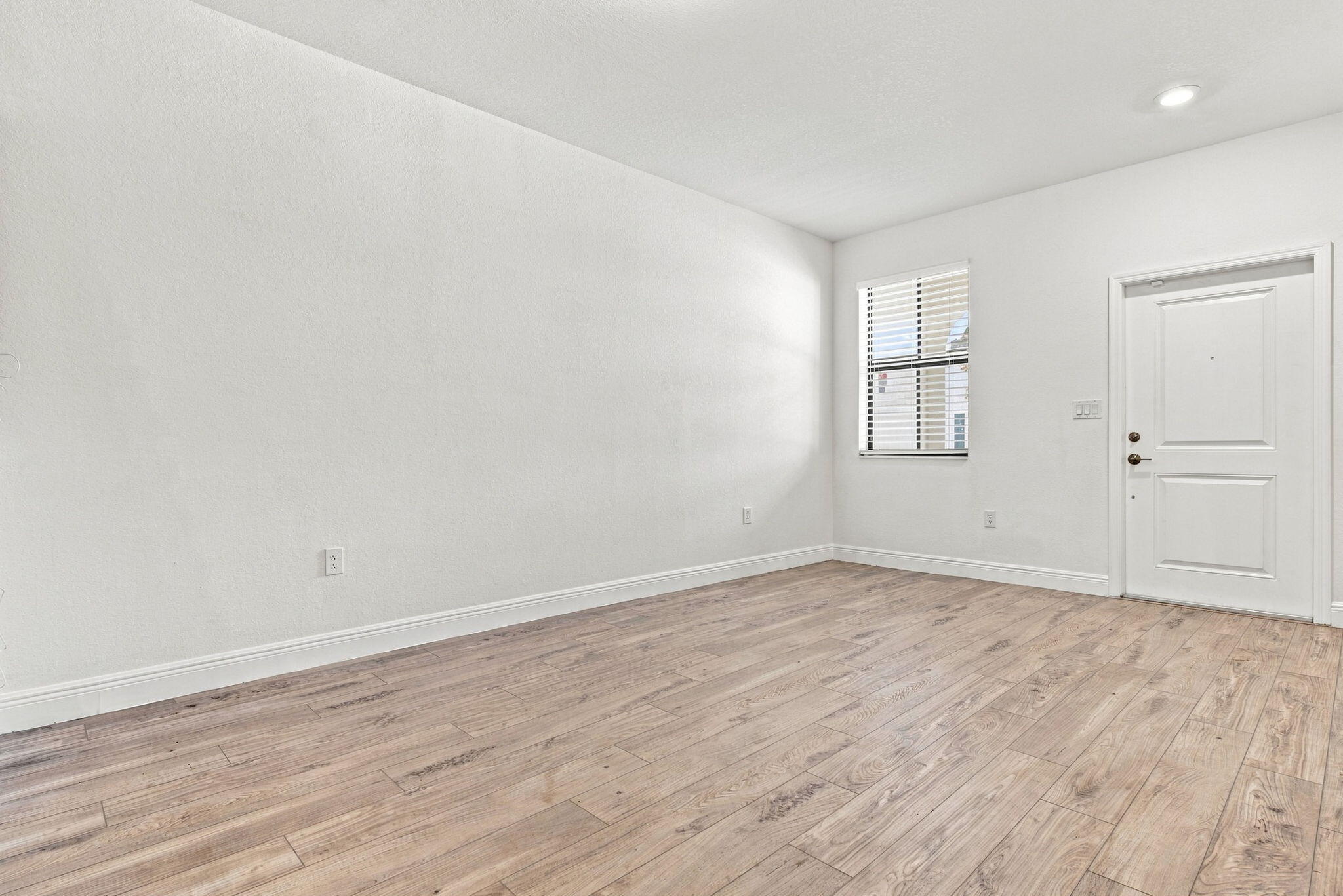 1434 SW 54TH Avenue — Photo 5