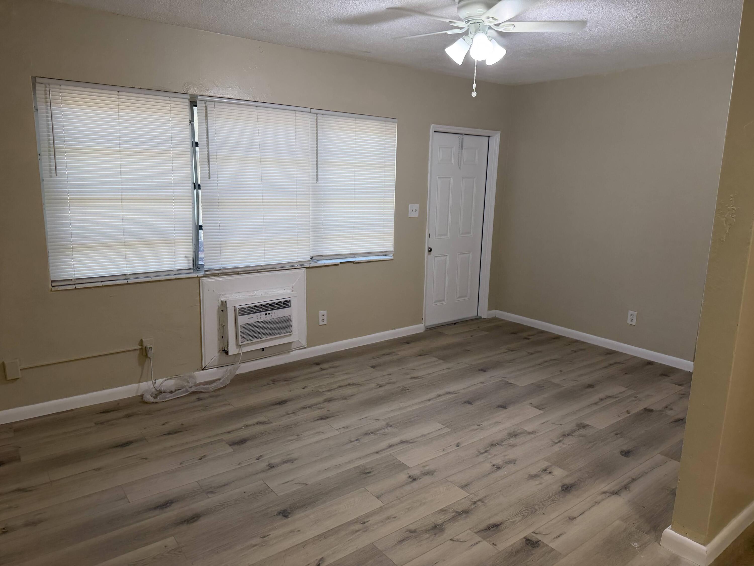 1004 NW 2nd Street # 2 — Photo 5