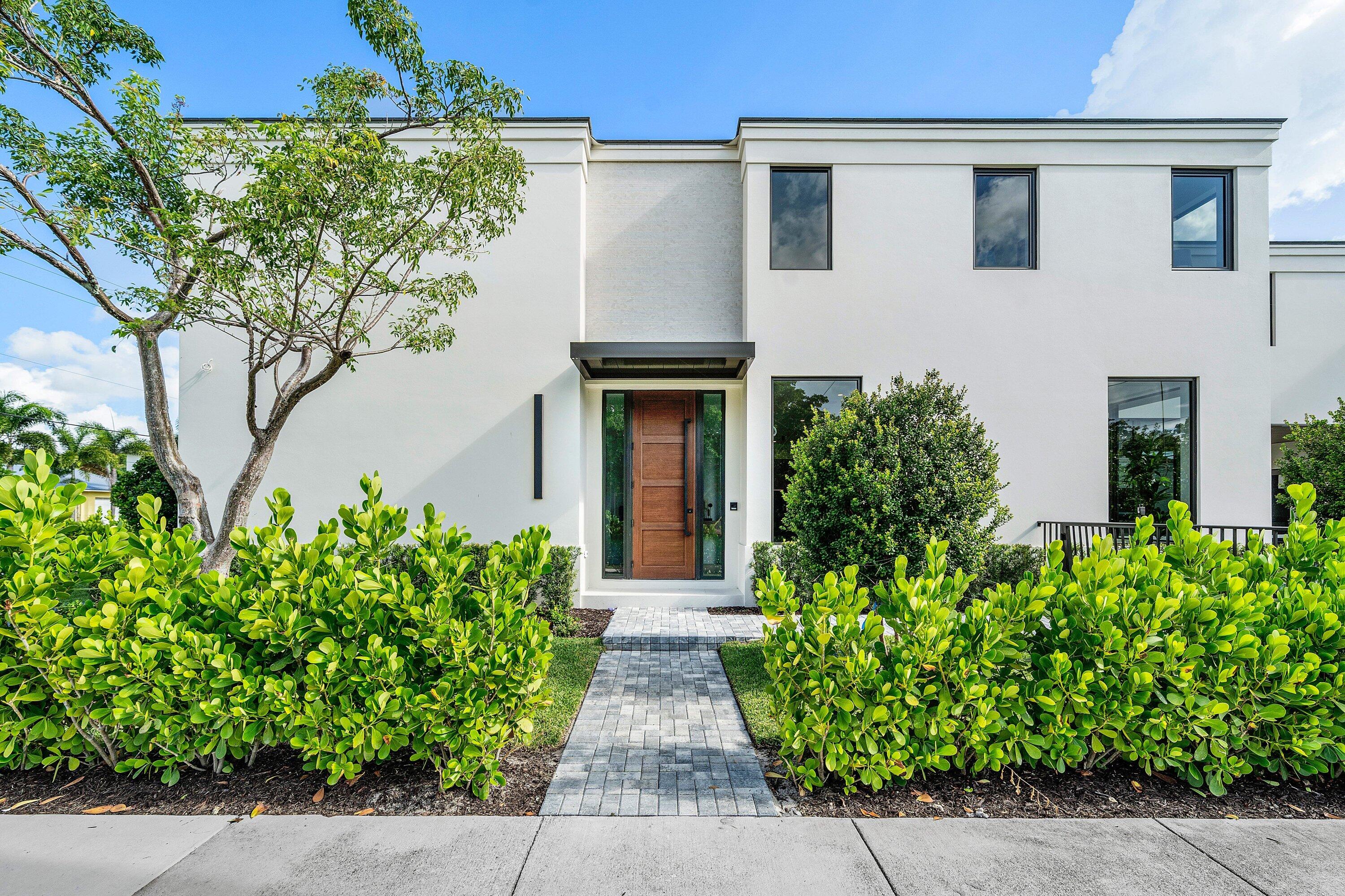521 SE 4TH Avenue — Photo 4