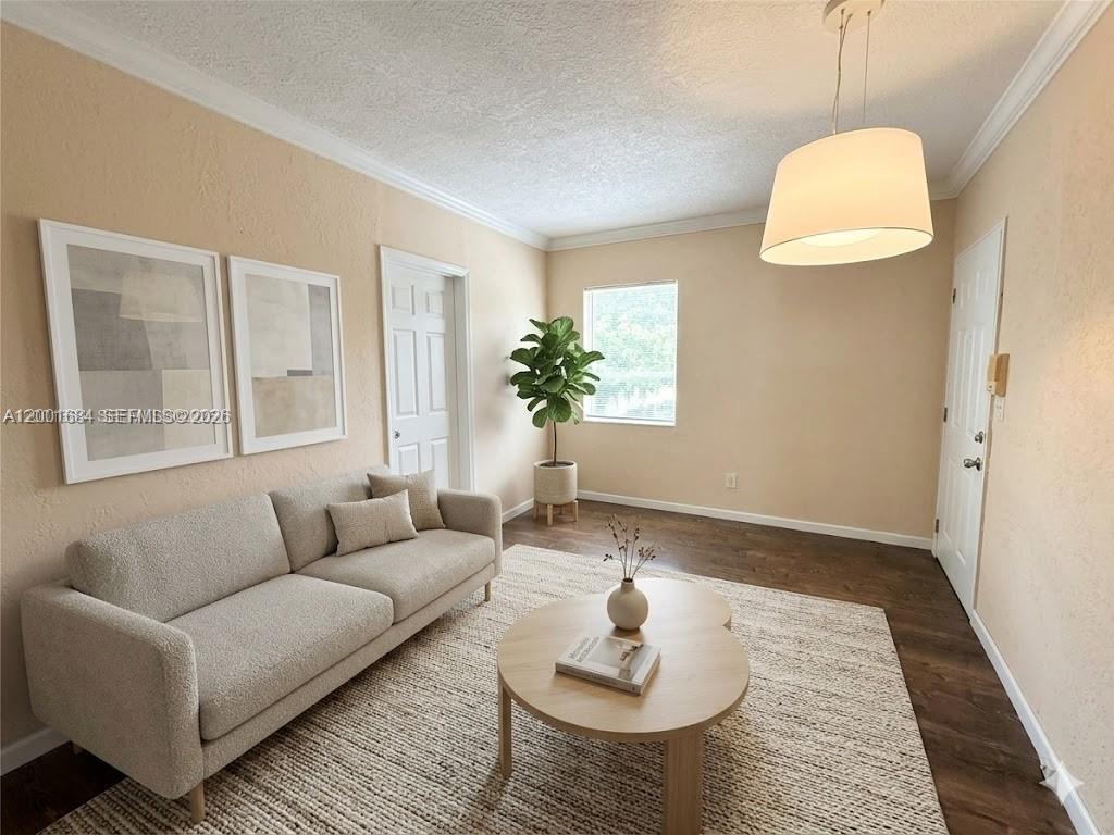 620 84th St # 25, Miami Beach FL 33141