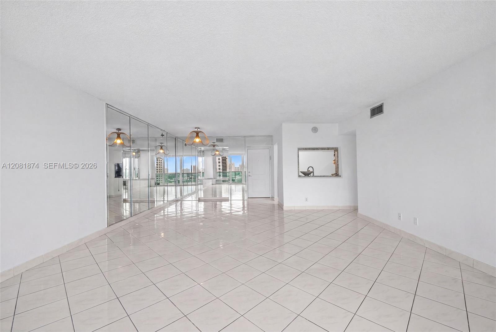 100 Bayview Dr # 1428 — Photo 3