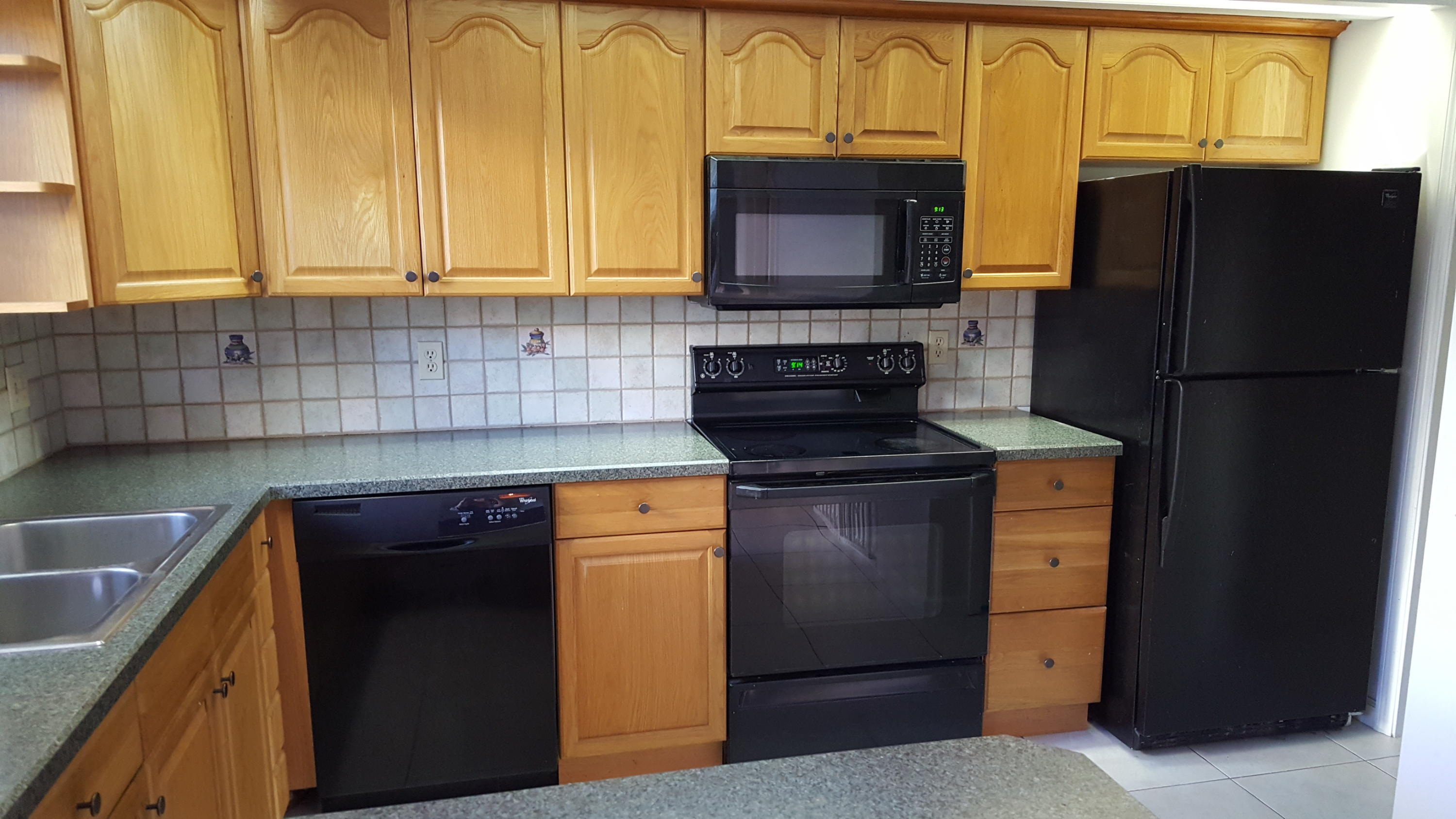 11868 STURBRIDGE Lane — Photo 4