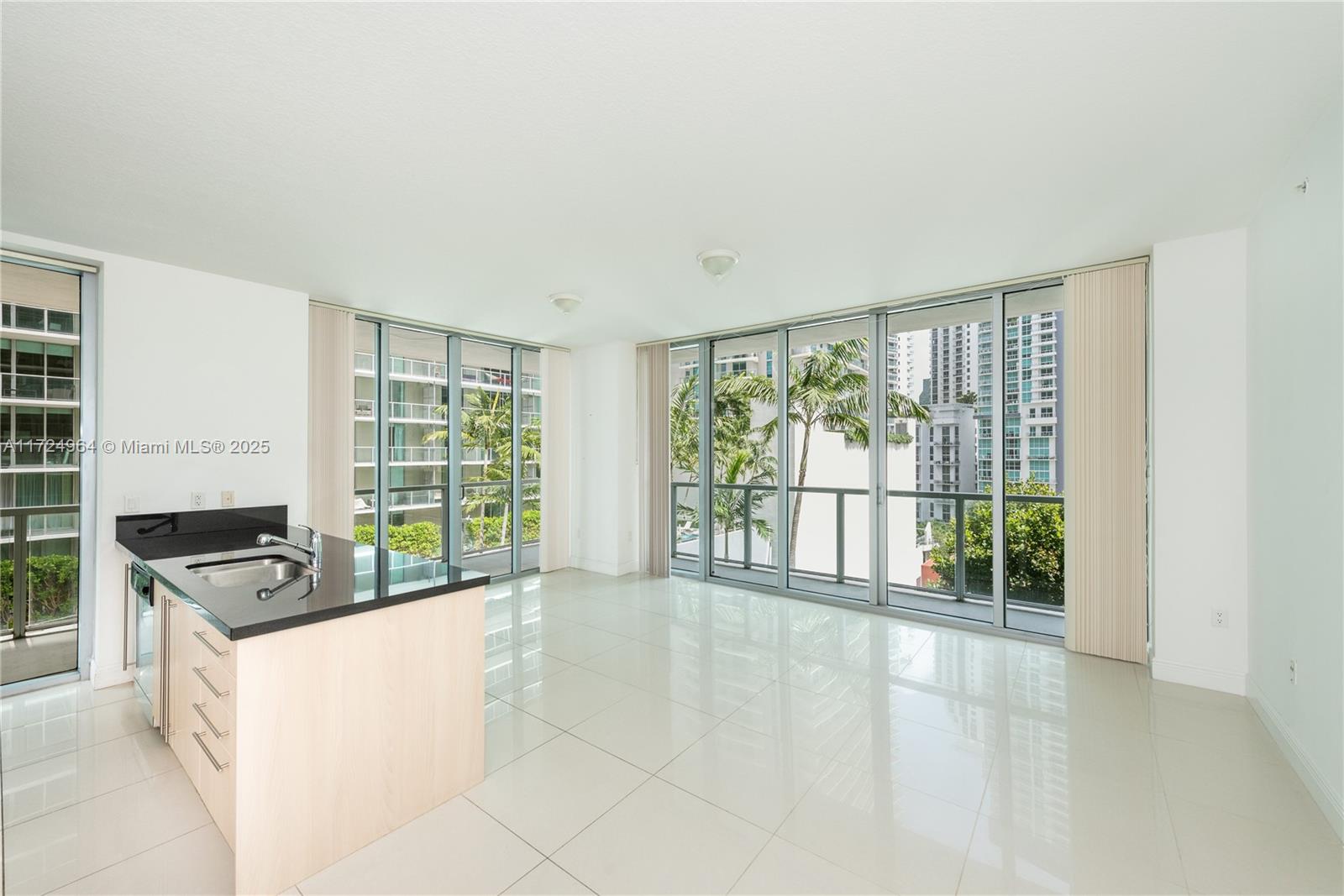 79 SW 12th St # 1107-S, Miami FL 33130