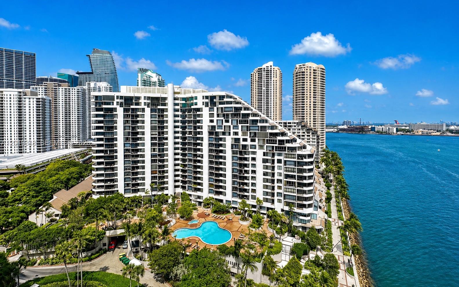 520 Brickell Key Dr # A1113, Miami FL 33131