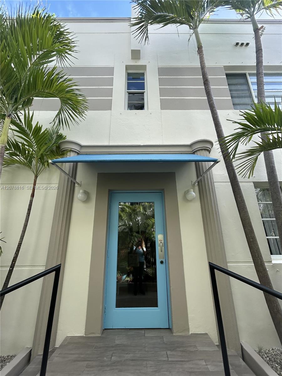 345 collins ave # 4, Miami Beach FL 33139