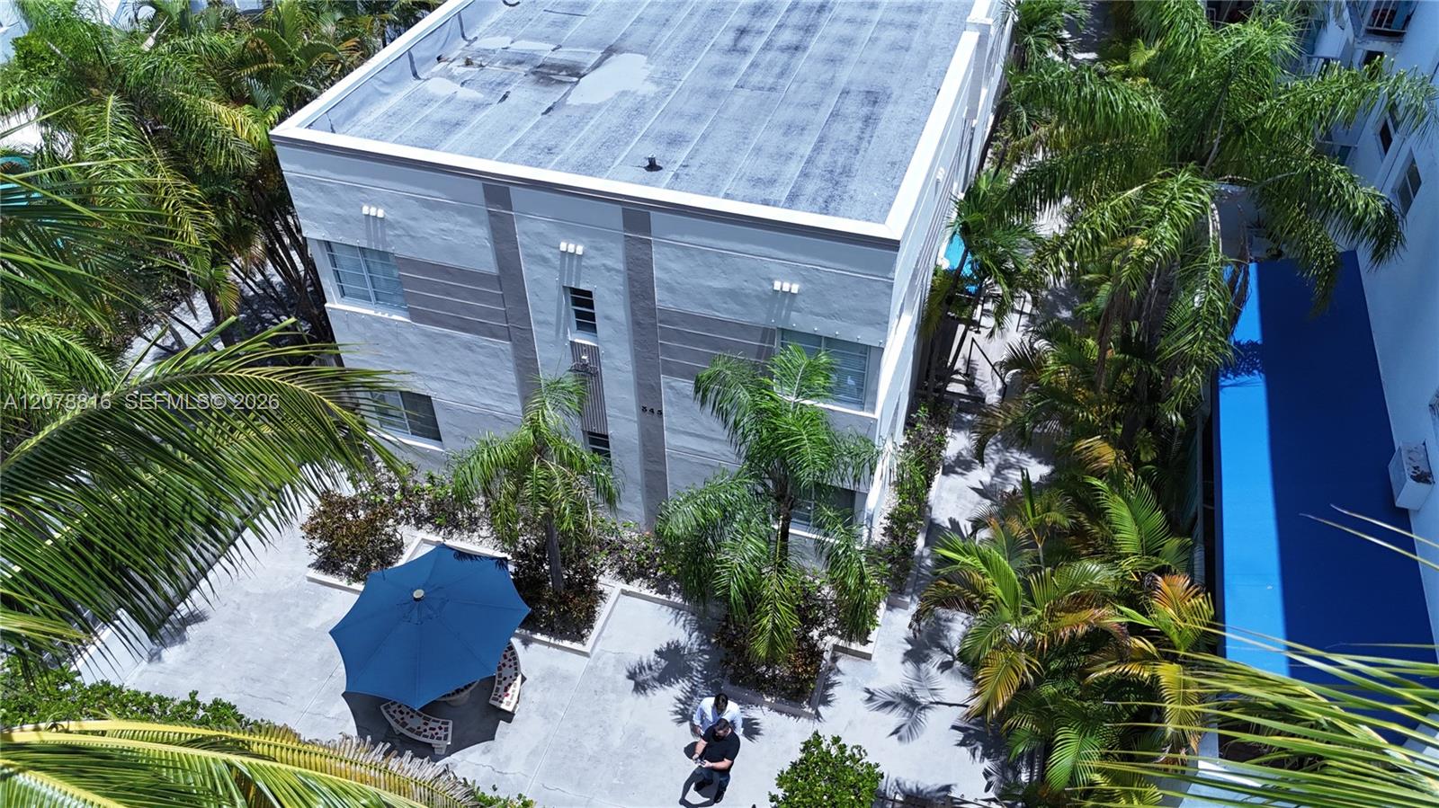 345 collins ave # 4 — Photo 3