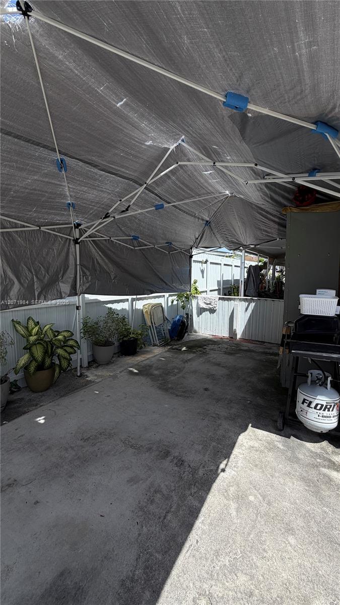2027 NW 1st Ter # R — Photo 3