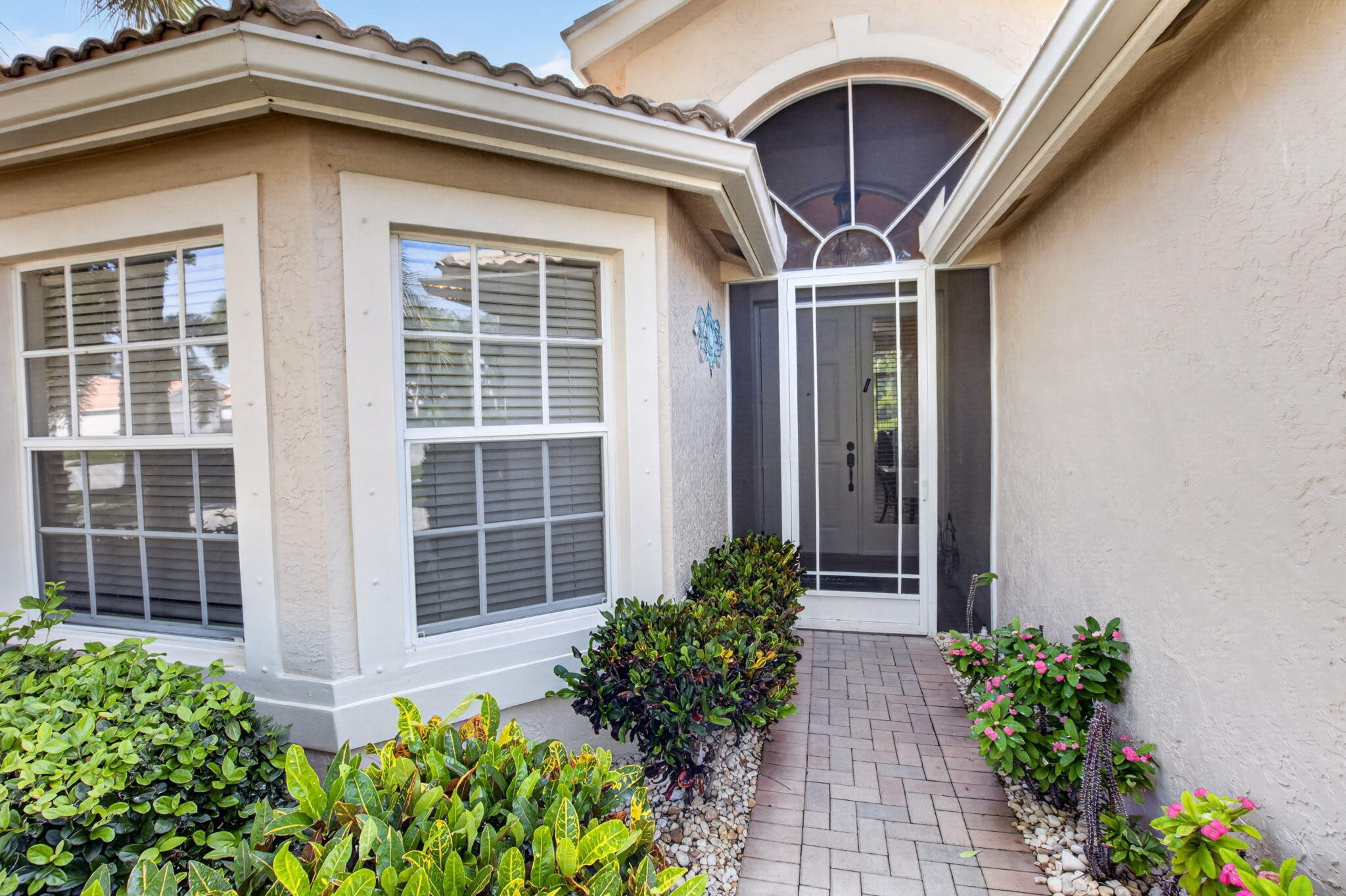 6815 Imperial Beach Circle — Photo 5