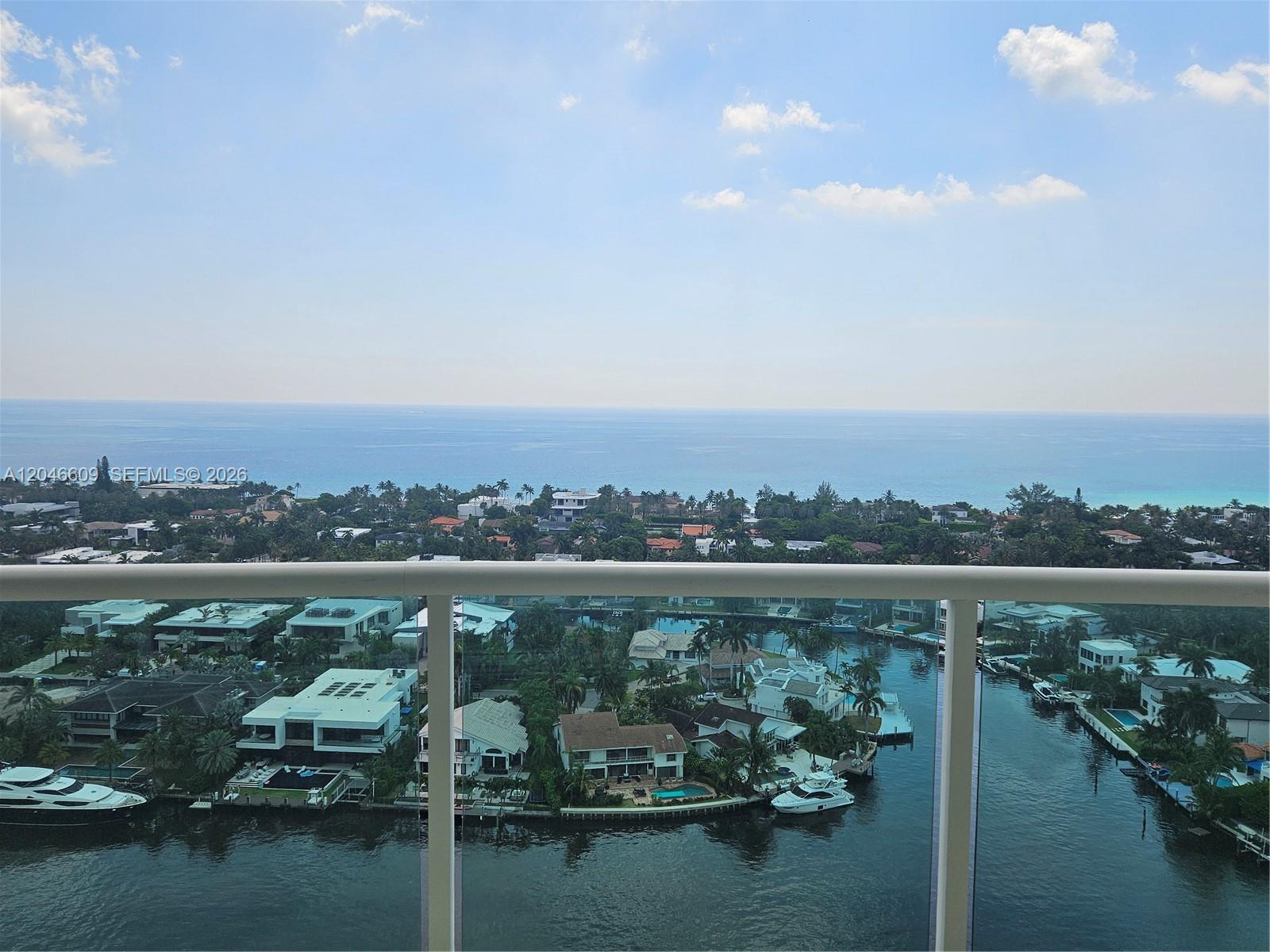 20201 E Country Club Dr # 2409, Aventura FL 33180