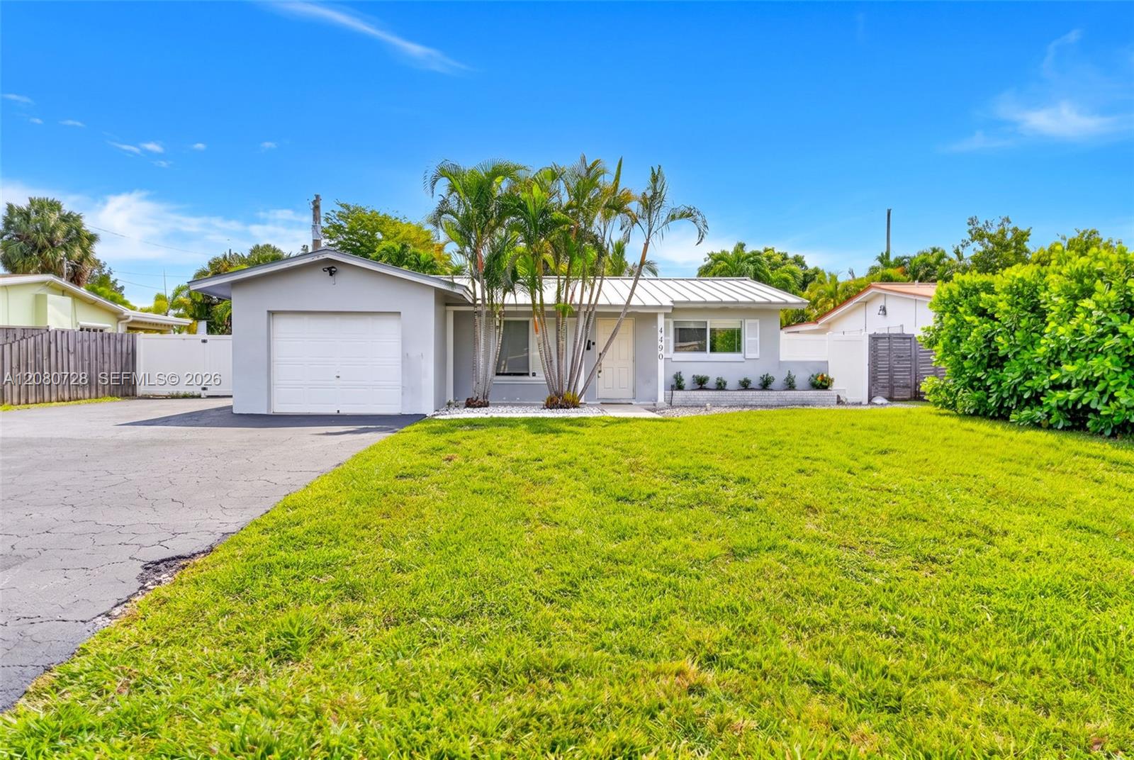 4490 NW 19th Way — Photo 3