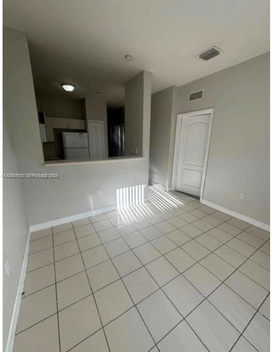 2826 SE 16th Pl # 103 — Photo 5
