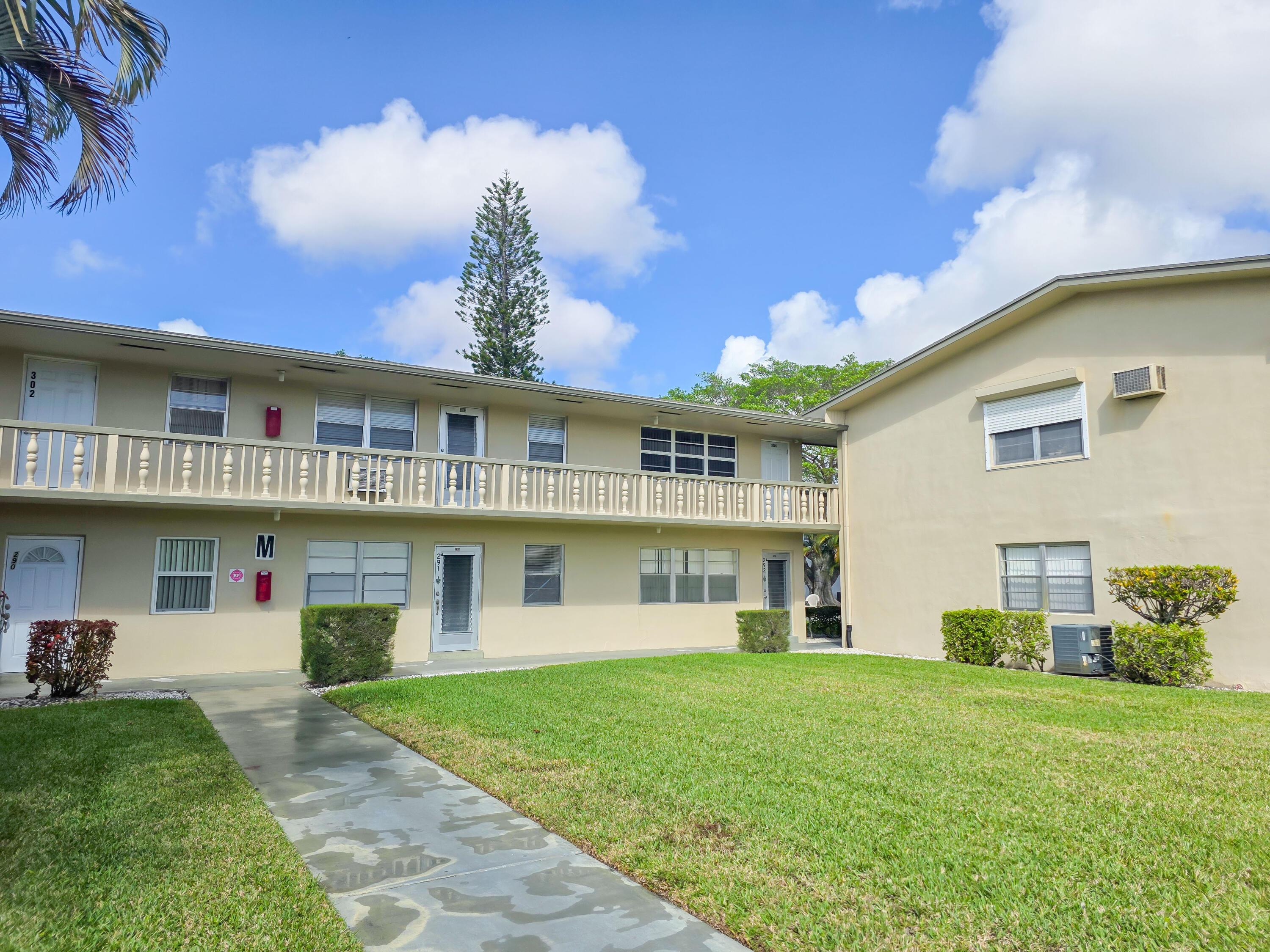 291 Norwich M, West Palm Beach FL 33417