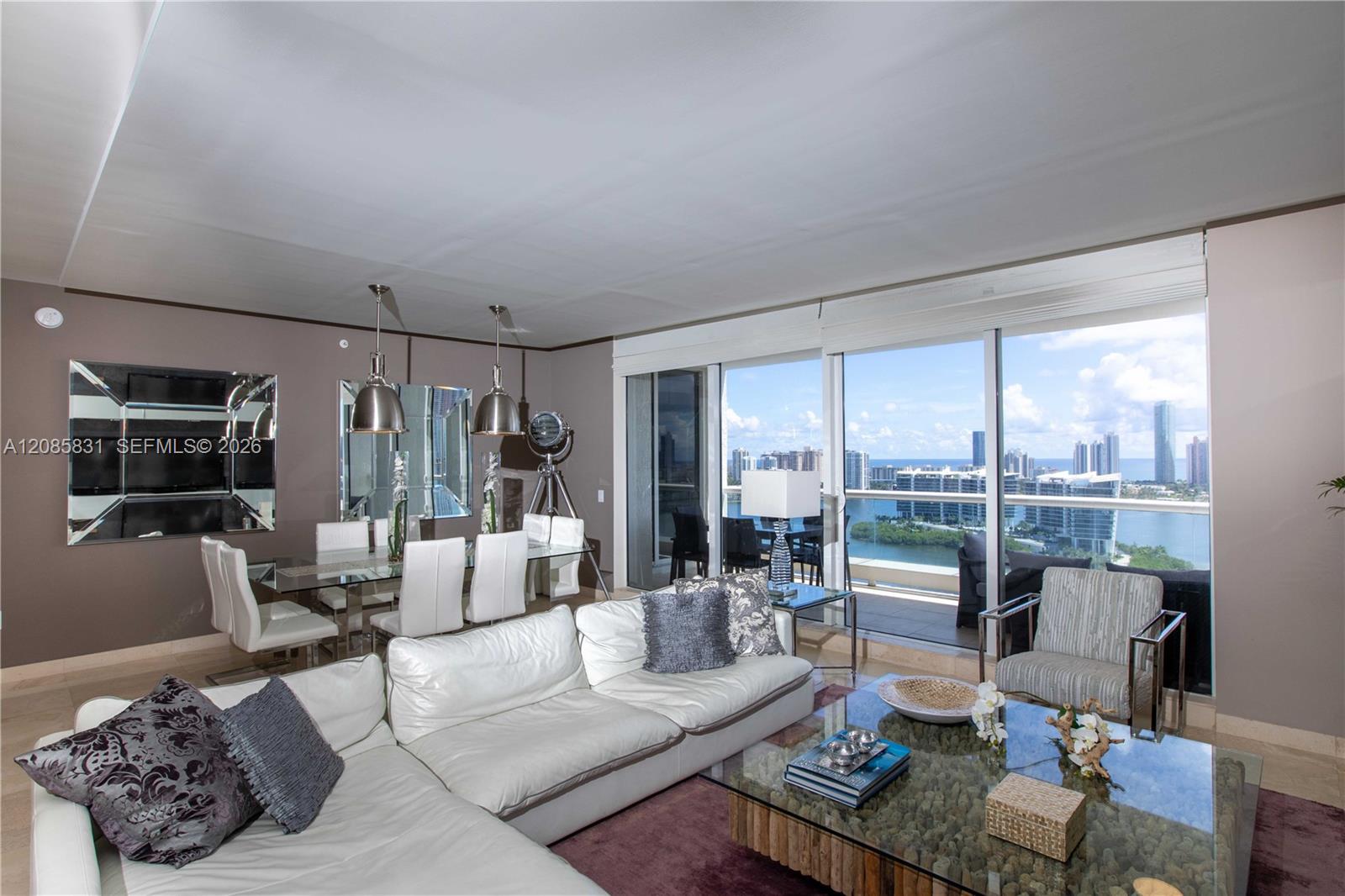 6000 Island Blvd # 2602 — Photo 4