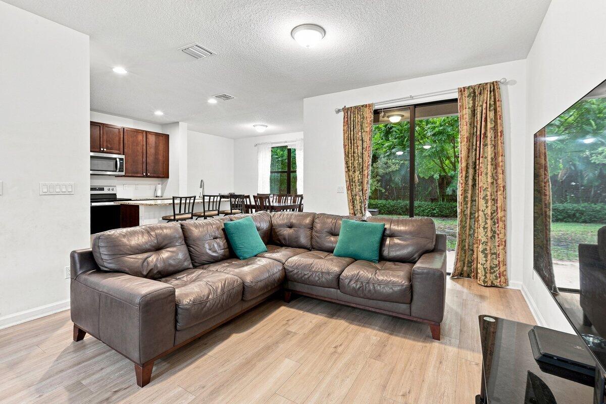 269 NW 36th Avenue, Pompano Beach FL 33069