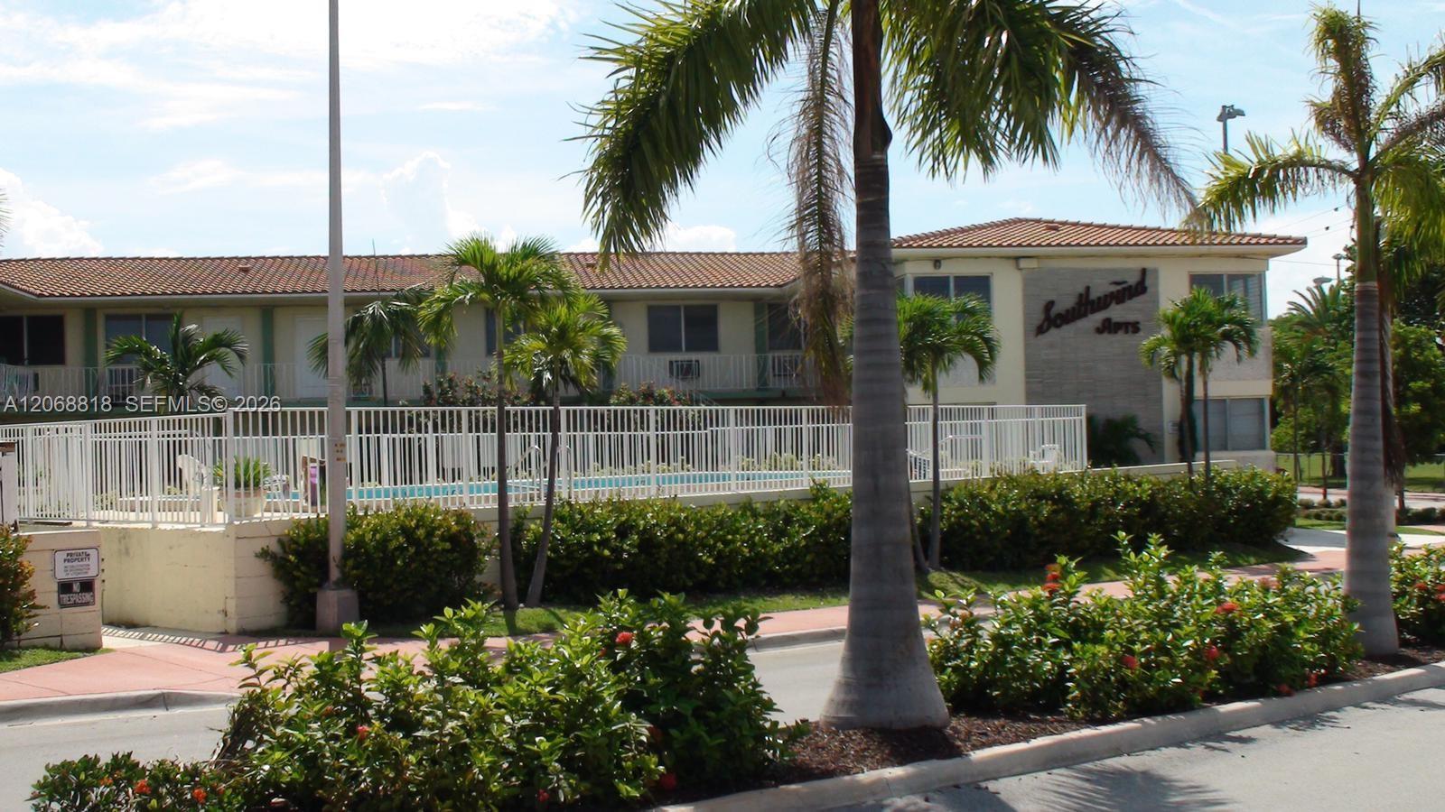 2 S Shore Dr # 3, Miami Beach FL 33141
